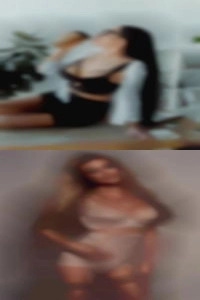 JacqlyePOSE a women to